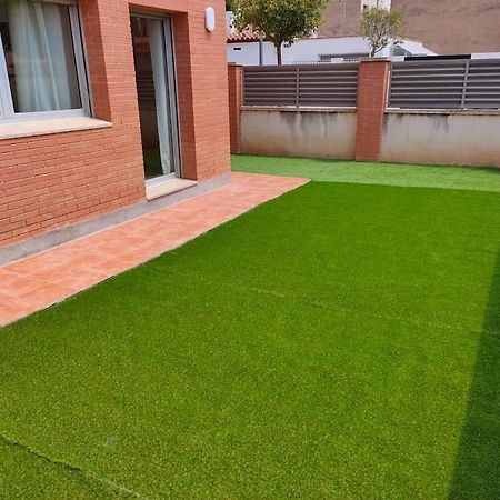 Chalet Amplio Con Jardin Y Zona Barbacoa. 雷乌斯 外观 照片