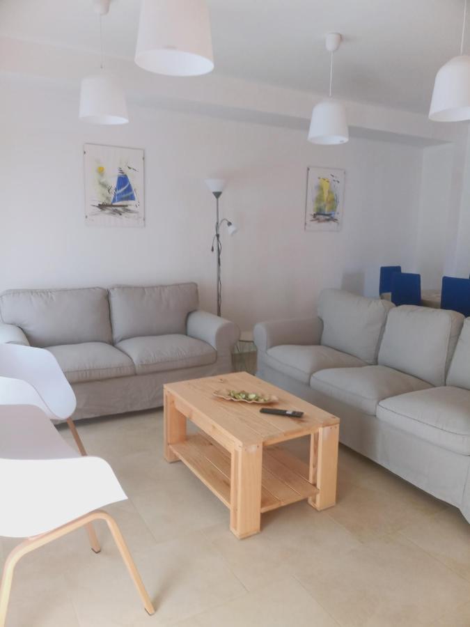 Chalet Amplio Con Jardin Y Zona Barbacoa. 雷乌斯 外观 照片