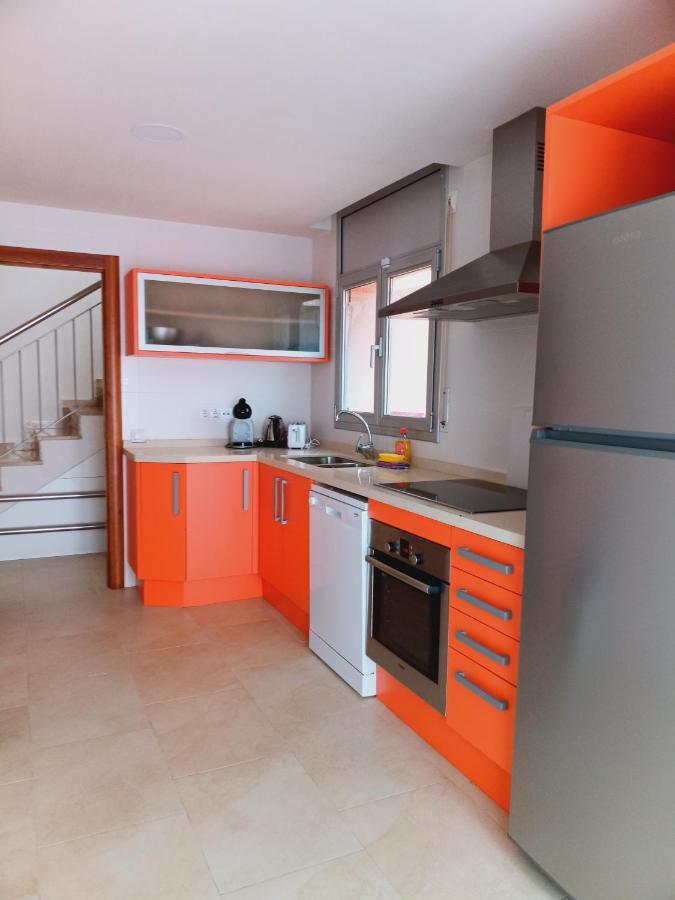Chalet Amplio Con Jardin Y Zona Barbacoa. 雷乌斯 外观 照片