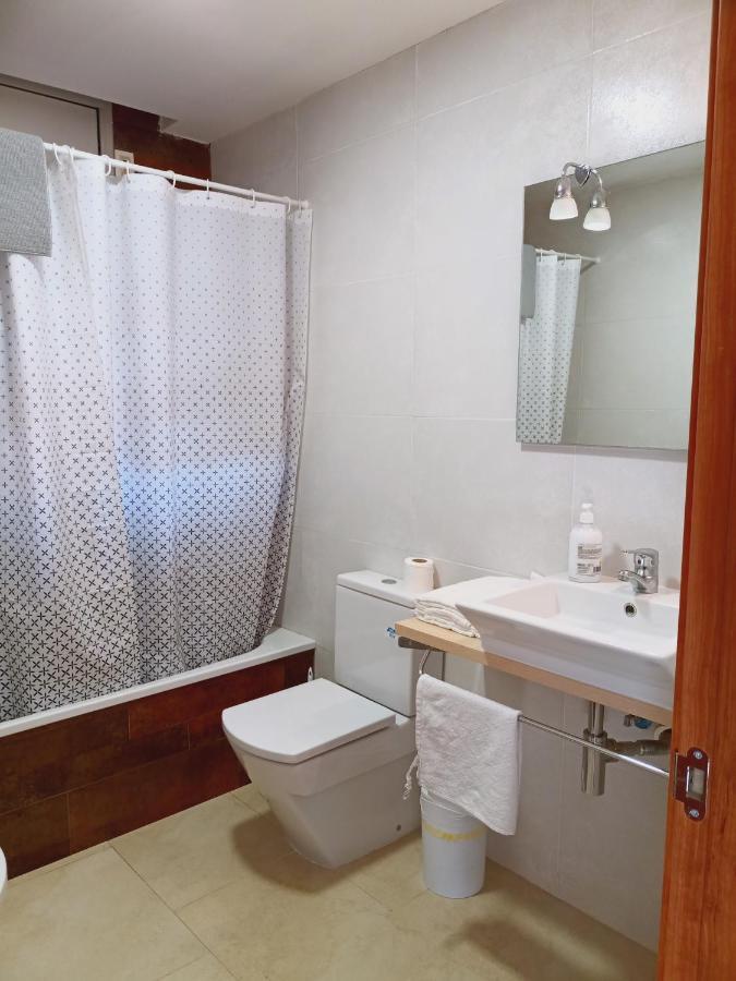 Chalet Amplio Con Jardin Y Zona Barbacoa. 雷乌斯 外观 照片