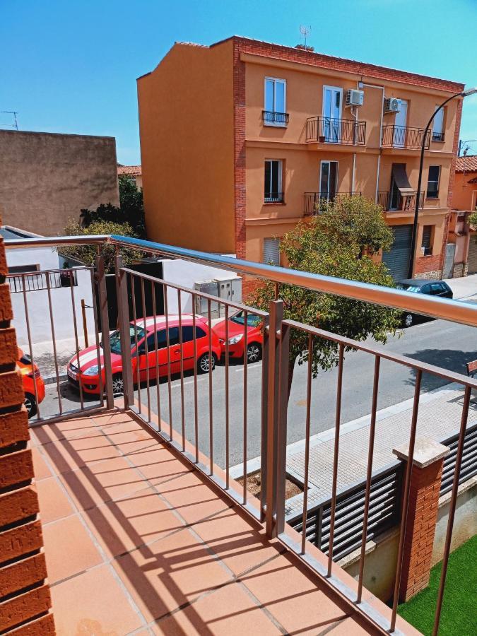Chalet Amplio Con Jardin Y Zona Barbacoa. 雷乌斯 外观 照片